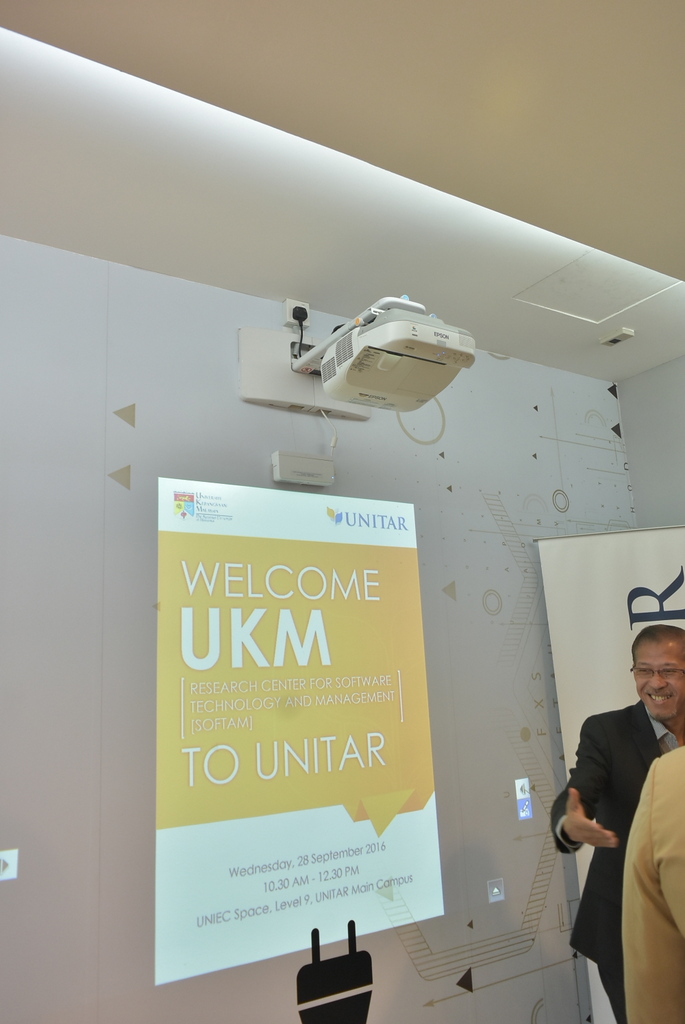 UKM 1521
